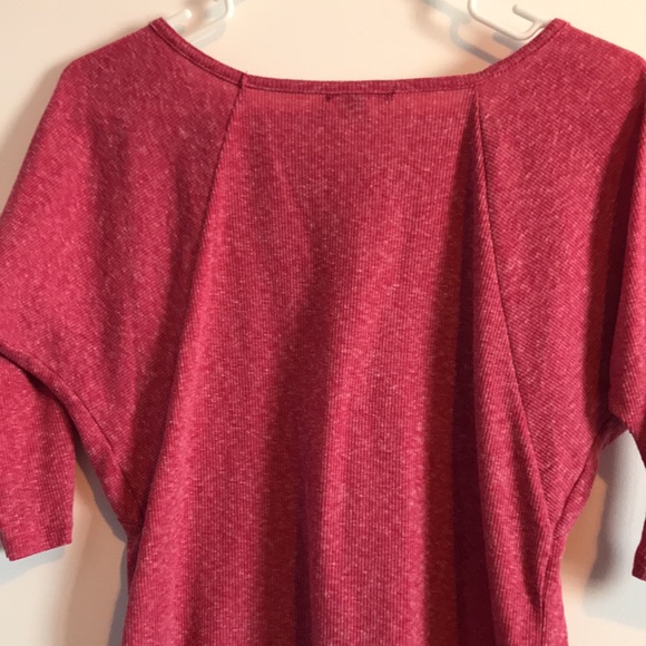 GAP Women’s Comfy Tee - Picture 4 of 4